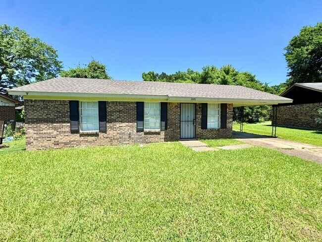 property at 3720 S Ridge Ave
