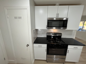 800 Kelly Way, Unit 806 in Folsom, CA - Building Photo - Building Photo