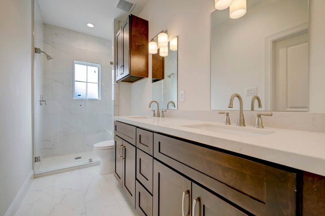 2133 Naomi St in Houston, TX - Building Photo