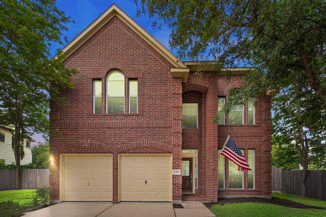 8206 Point Pendleton Dr in Tomball, TX - Building Photo