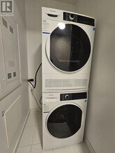 180 Front St E in Toronto, ON - Building Photo - Building Photo