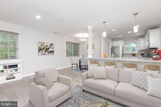 710 N Buchanan St in Arlington, VA - Building Photo - Building Photo