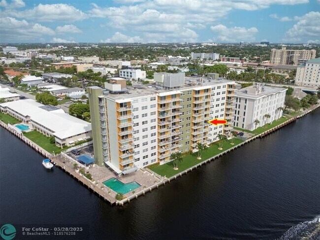 2900 NE 30th St in Fort Lauderdale, FL - Building Photo - Building Photo