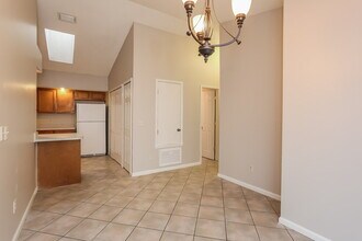 2513 Townsquare Dr in Jacksonville, FL - Building Photo - Building Photo