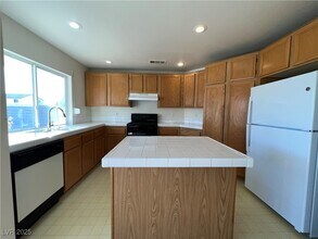 5418 Indigo Hills St in North Las Vegas, NV - Building Photo - Building Photo