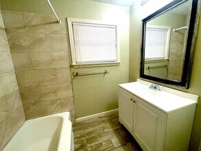 7906 Pecan Villas Dr in Houston, TX - Foto de edificio - Building Photo