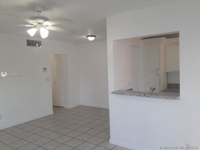 2219 Polk St-Unit -10A in Hollywood, FL - Building Photo - Building Photo