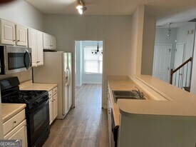 645 N Fairfield Dr in Peachtree City, GA - Building Photo