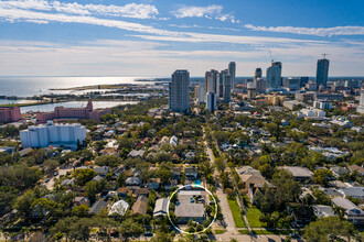 Terrace Park Villas in St. Petersburg, FL - Building Photo - Building Photo