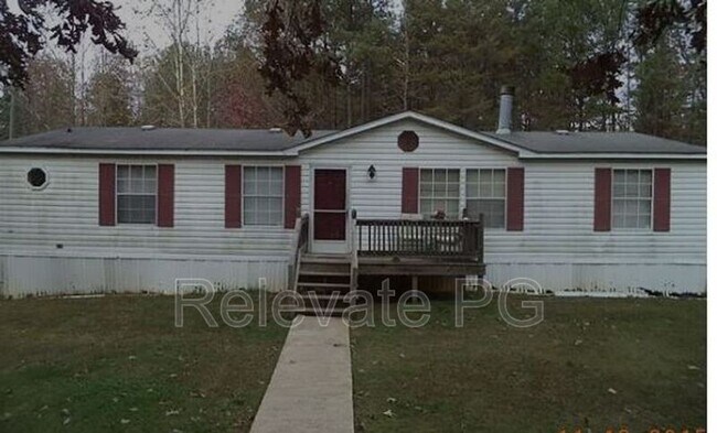 855 Mountain Hall Rd in Crewe, VA - Building Photo - Building Photo