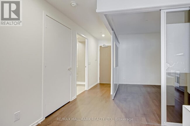 1-311 Bloor St E in Toronto, ON - Building Photo - Building Photo