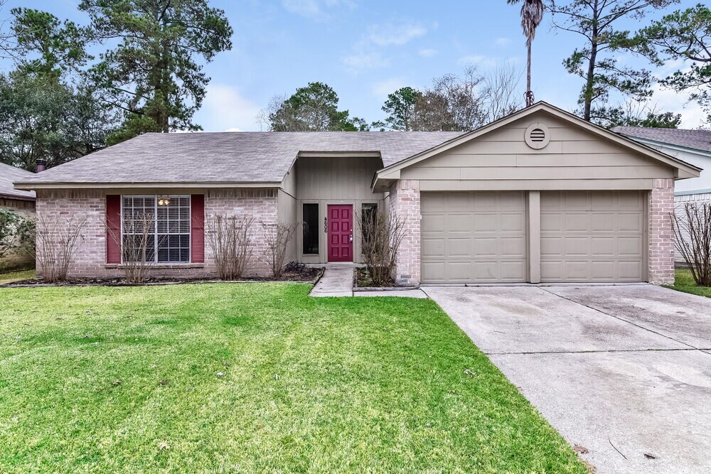 4606 Lost Lake Ln in Spring, TX - Foto de edificio