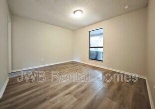 5524 Commerce St in Jacksonville, FL - Building Photo - Building Photo