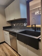 8060 E Girard Ave, Unit 215 in Denver, CO - Building Photo - Building Photo