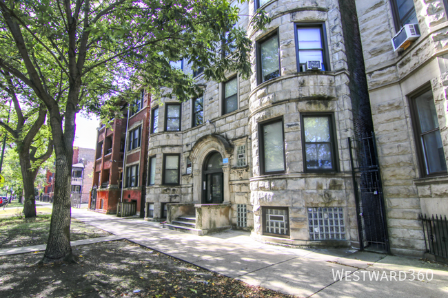 property at 5612 S Michigan Ave