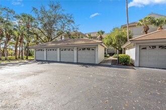 780 Waterford Dr in Naples, FL - Building Photo - Building Photo