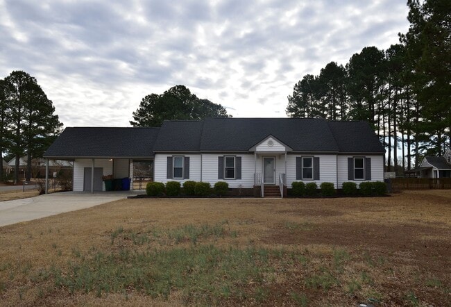 property at 505 E Birchwood Dr