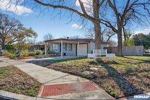 254 Freiling in San Antonio, TX - Building Photo
