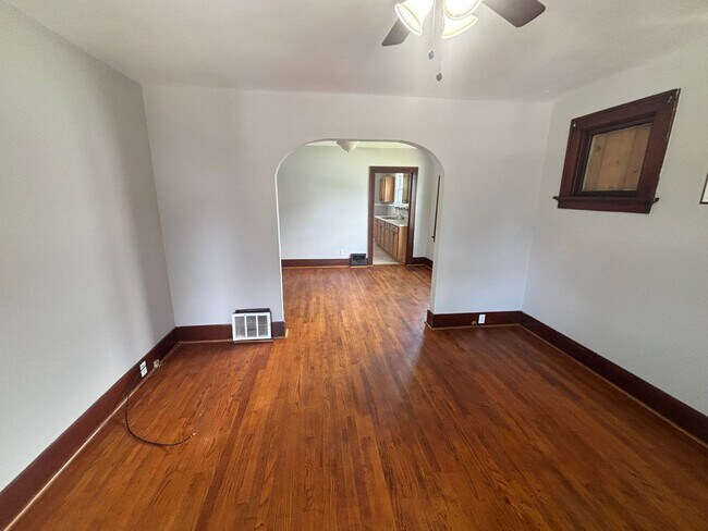675 E Penning Ave in Wood River, IL - Building Photo - Building Photo