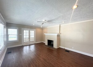 527-527 E 52nd St in Indianapolis, IN - Building Photo - Building Photo