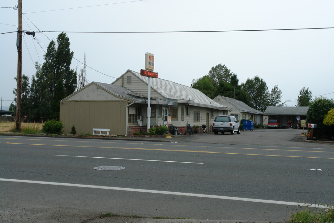 3355 Portland Rd NE in Salem, OR - Building Photo