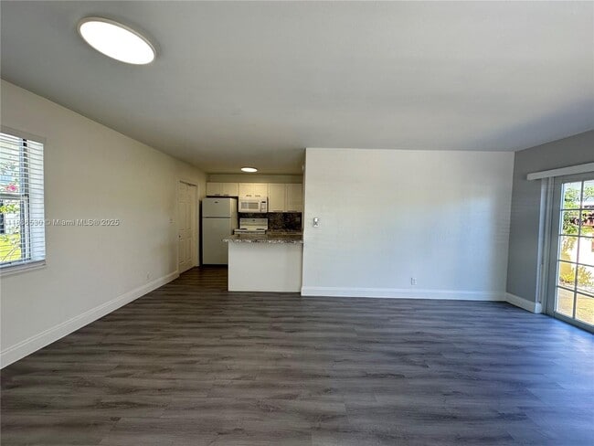 1413 N Dixie Hwy in Fort Lauderdale, FL - Building Photo - Building Photo