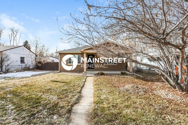 property at 4675 S Acoma St