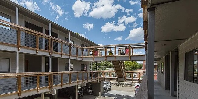 2037 Walnut St in Boulder, CO - Building Photo - Building Photo