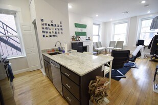 48 Gloucester St, Unit 2 in Boston, MA - Building Photo