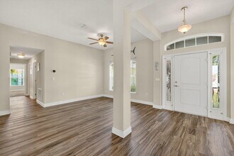 5547 NW Cordrey St in Port St. Lucie, FL - Building Photo - Building Photo