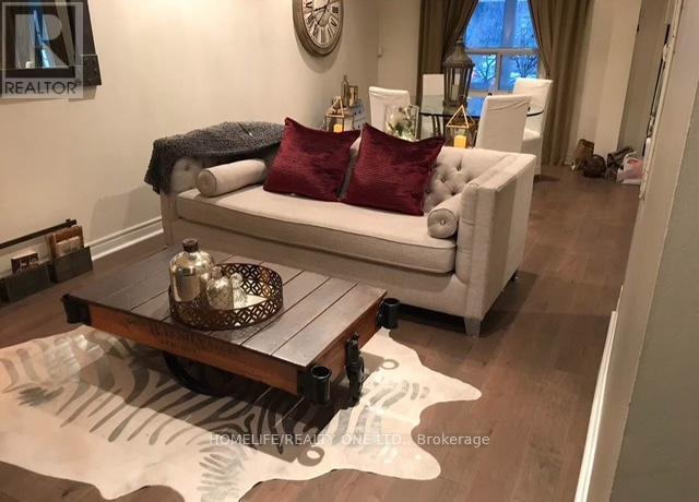 128 Carlaw Ave in Toronto, ON - Building Photo - Building Photo