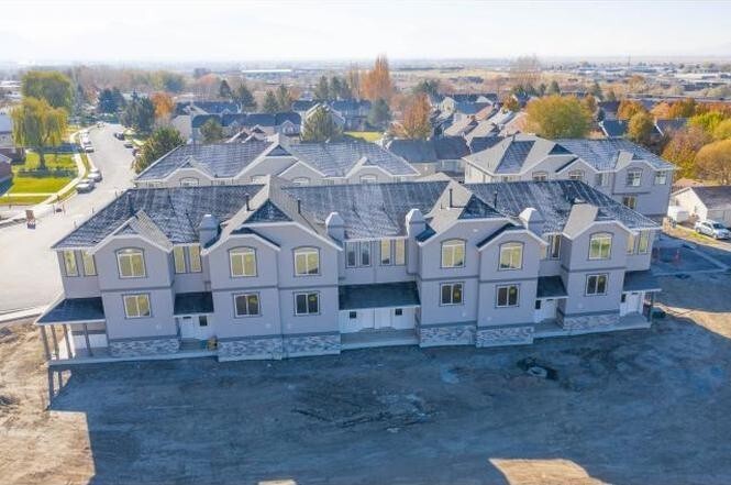 979 E 1060 S in Provo, UT - Foto de edificio