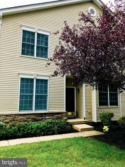 property at 22 Nestlewood Way