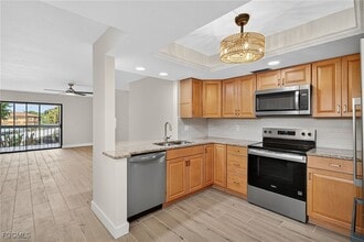 6136 Whiskey Creek Dr in Ft. Myers, FL - Building Photo - Building Photo