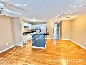 1897 Chaucer Dr in Cincinnati, OH - Building Photo - Building Photo
