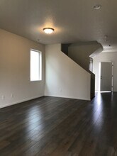 13114 NE 56th Cir in Vancouver, WA - Building Photo - Building Photo