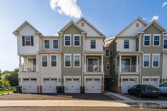 707 Station Rd in Dunellen, NJ - Building Photo - Building Photo
