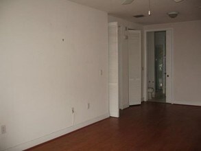 1343 SW 4th Ct-Unit -1327 in Fort Lauderdale, FL - Building Photo - Building Photo