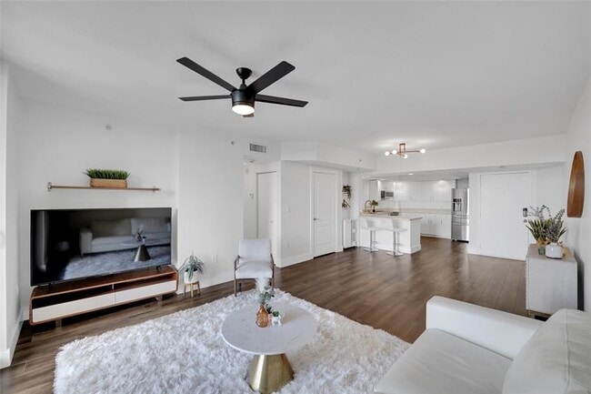 property at 100 N Federal Hwy