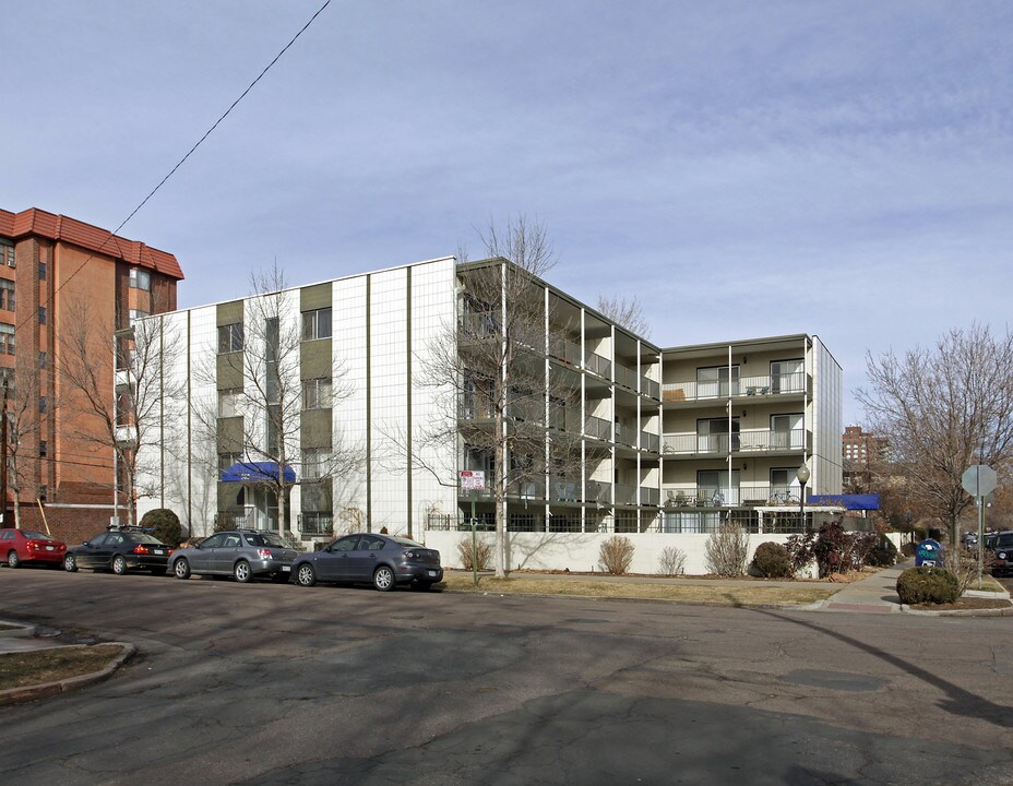 Pearl Manor Apartments in Denver, CO - Foto de edificio