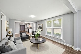 110 Maplewood St in Dayton, TX - Building Photo - Building Photo