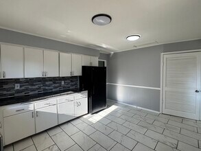105 Floyd Ln S in Chicago Heights, IL - Building Photo - Building Photo