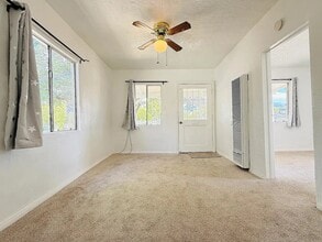 1720 San Bernardino Ave in Mentone, CA - Foto de edificio - Building Photo