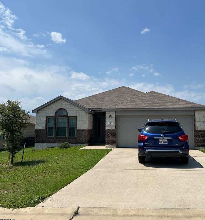 2305 Vicksburg Ln in Temple, TX - Building Photo