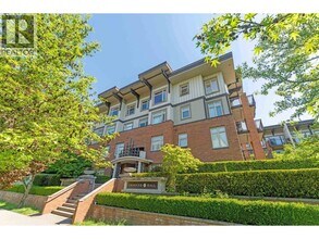 2250 Wesbrook Mall in Vancouver, BC - Building Photo - Building Photo