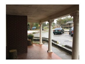 1016 Greens Lake Rd-Unit -Unit B. in East Ridge, TN - Building Photo - Building Photo