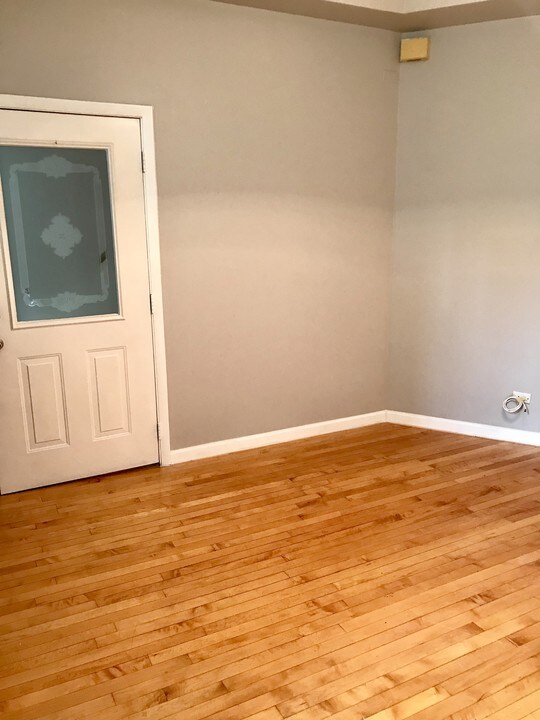 806 S Leavitt St in Chicago, IL - Building Photo