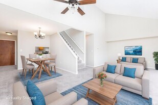 25 Stanley St in West Hartford, CT - Building Photo