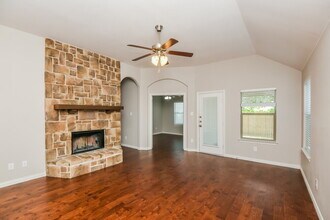6300 Chalk Hollow Dr in Fort Worth, TX - Building Photo - Building Photo