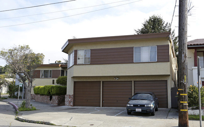 2900-2910 Birdsall Ave in Oakland, CA - Building Photo - Building Photo